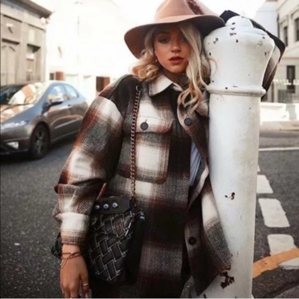 Plaid oversized Shacket - Picture 2 of 4